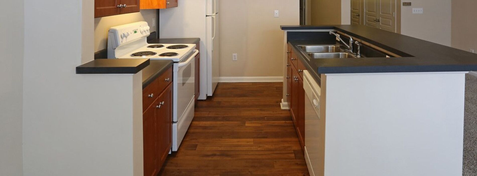 Ten05 Apartments